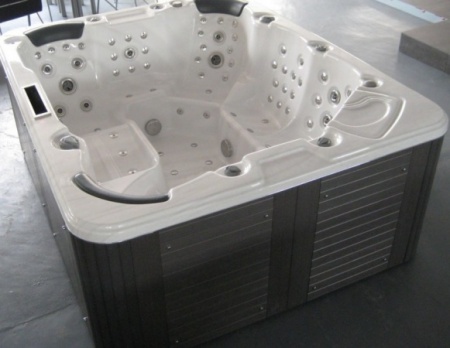 Гидромассажный бассейн Sunrans SR832